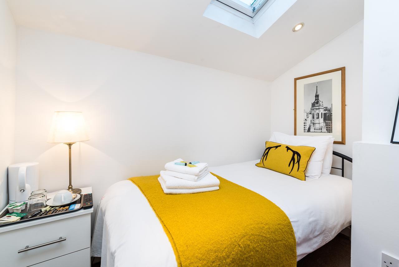 Riverbank Stay London Exterior foto